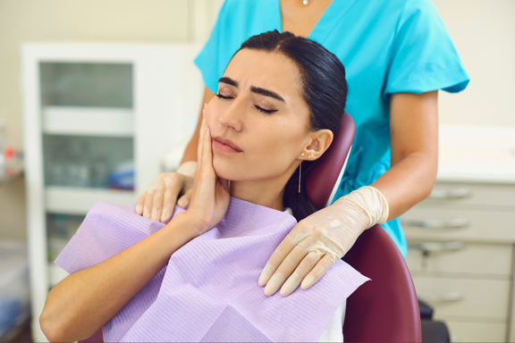 Emergency Dental Care at dentistry of Livonia